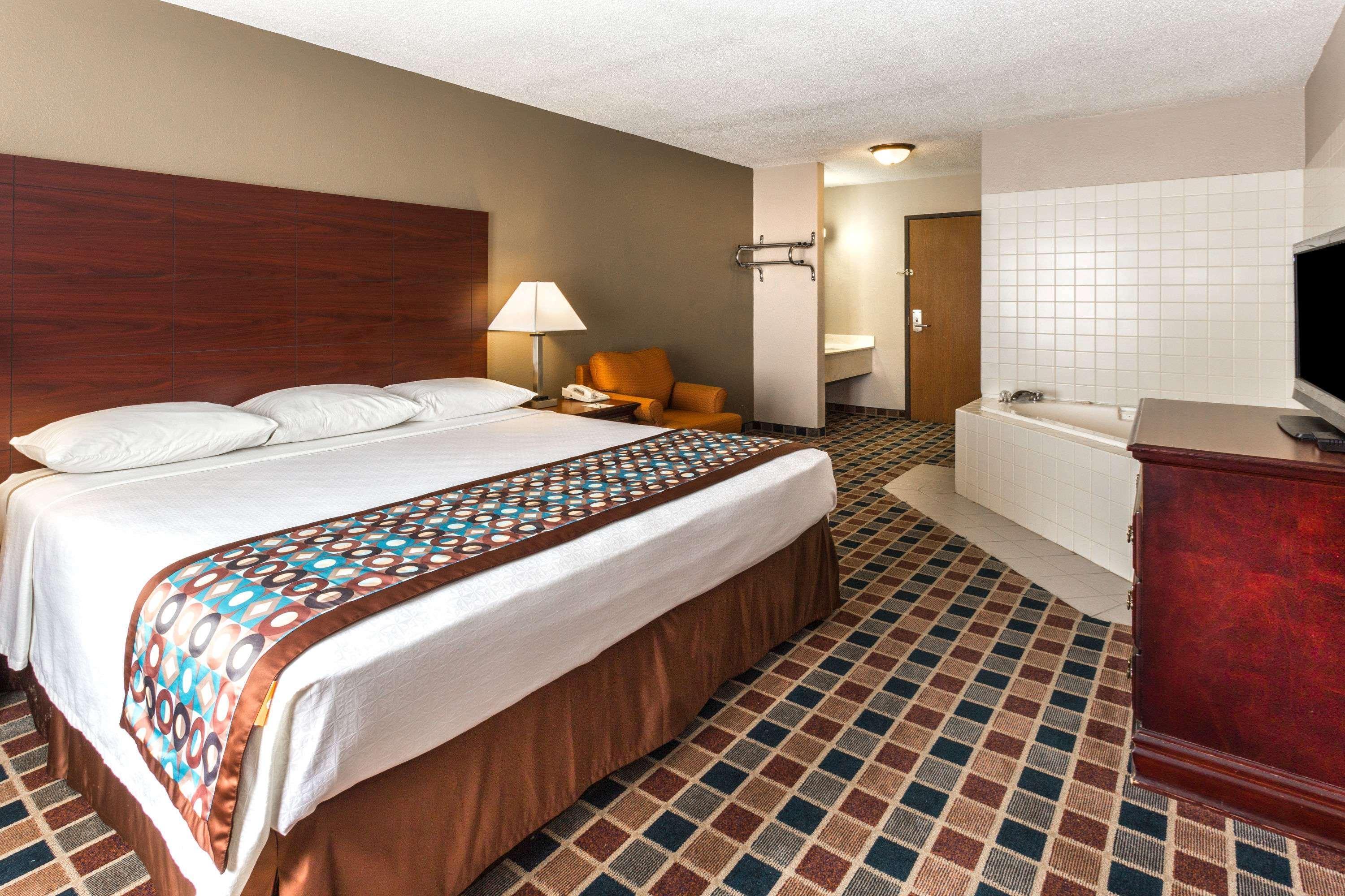 Super 8 By Wyndham Frankfort In Exterior foto