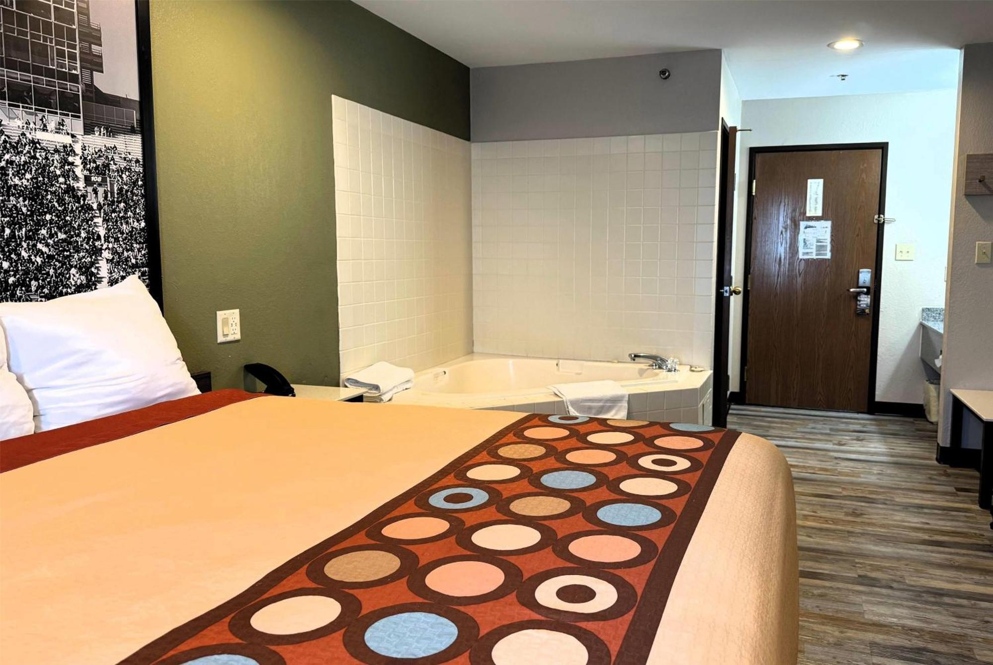 Super 8 By Wyndham Frankfort In Exterior foto